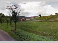 Stavební pozemek 335 m2 - Jinačovice, 7 km od Brna.