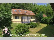 Prodej chalupy/RD 4+1 se zahradou a stodolou v obci Skryje