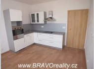 Pronájem nezařízeného bytu 2+kk v Troubsku s parkovacím stáním