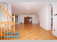 Rodinný dům 4+KK - Brno-Ivanovice. Garáž, zahrada, terasa, klid.