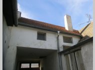 Prodám řadový RD s průjezdem, garáží a zahradou na náměstí (městečku) v Blížkovicích, okr. Znojmo